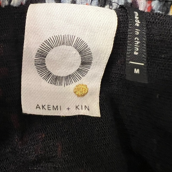 Anthropologie Akemi+Kim V-Neck Balloon Sleeve Floral Chiffon Smocked Top Size M - Picture 5 of 10